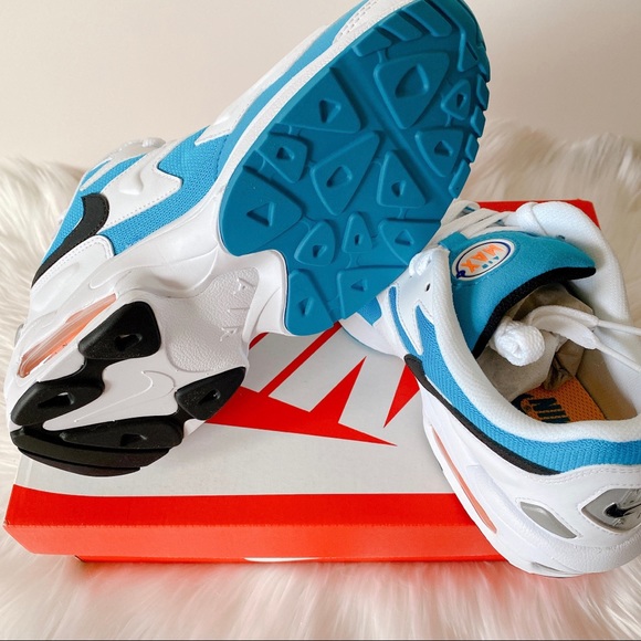 Nike Air Max 2 Light Sneaker - Unisex - Picture 7 of 7